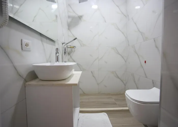 New Akileda Golem (Tirana)